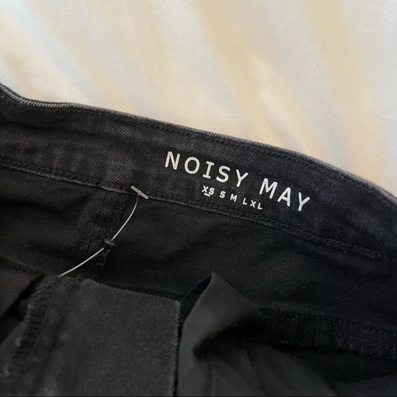 Black Noisy May distressed denim skirt - Picture 3 of 3